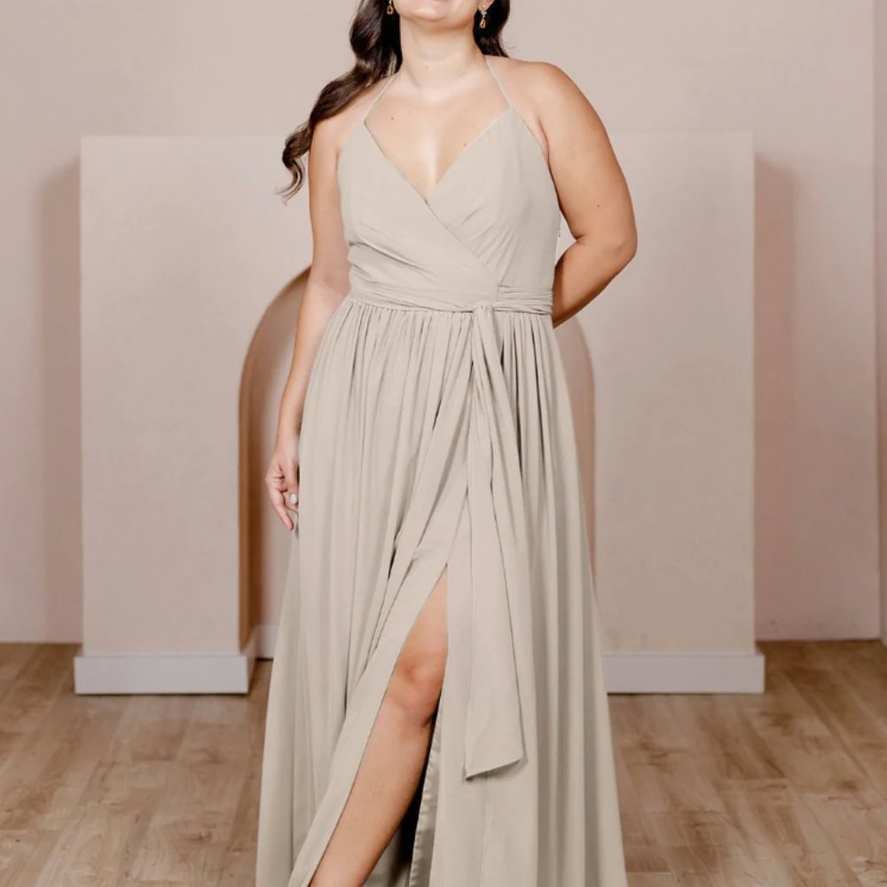 Revelry Hannah Chiffon Faux Wrap Dress in Champagne Size 6